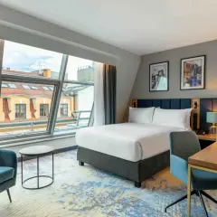Czy osoba niepełnoletnia może wynająć pokój w hotelu? Zasady i wymagania