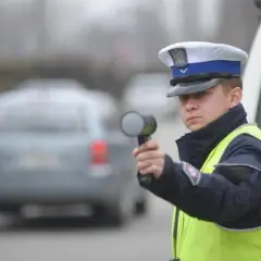 Gdzie się zatrzymać gdy zatrzymuje cię policja, aby uniknąć problemów