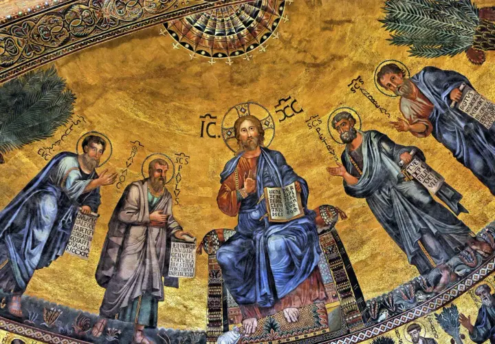 Złota mozaika w bazylice św. Pawła za Murami: Chrystus z apostołami, w tym św. Paweł, nauczający z księgą.
