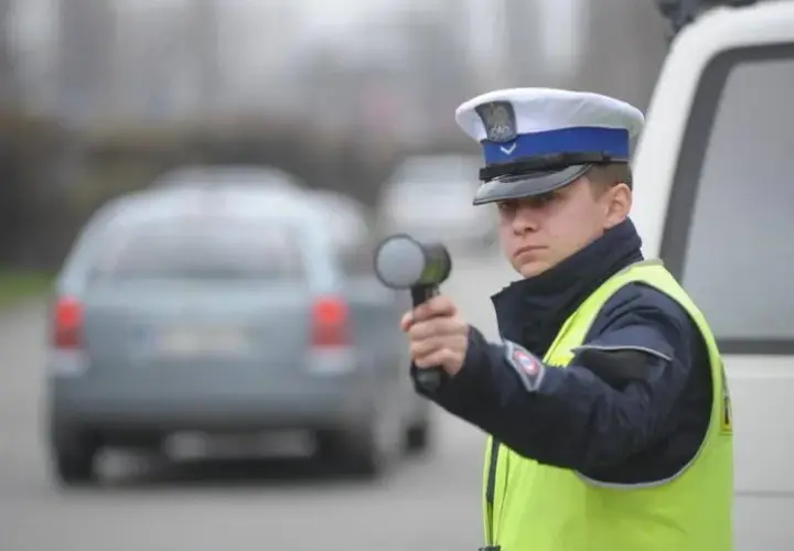 Gdzie się zatrzymać gdy zatrzymuje cię policja, aby uniknąć problemów