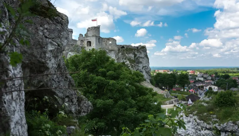 Ogrodzieniec atrakcje - odkryj ukryte skarby i niezapomniane miejsca