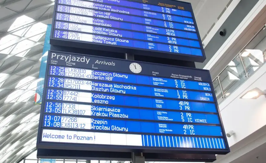 Intercity gdzie się zatrzymuje - poznaj kluczowe przystanki w Polsce