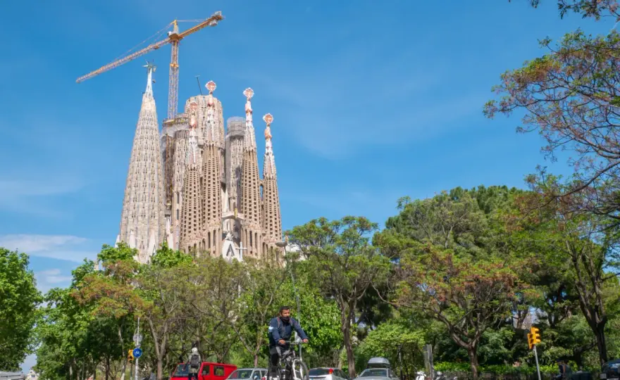 Sagrada Familia: Przewodnik, bilety, ceny i data ukończenia