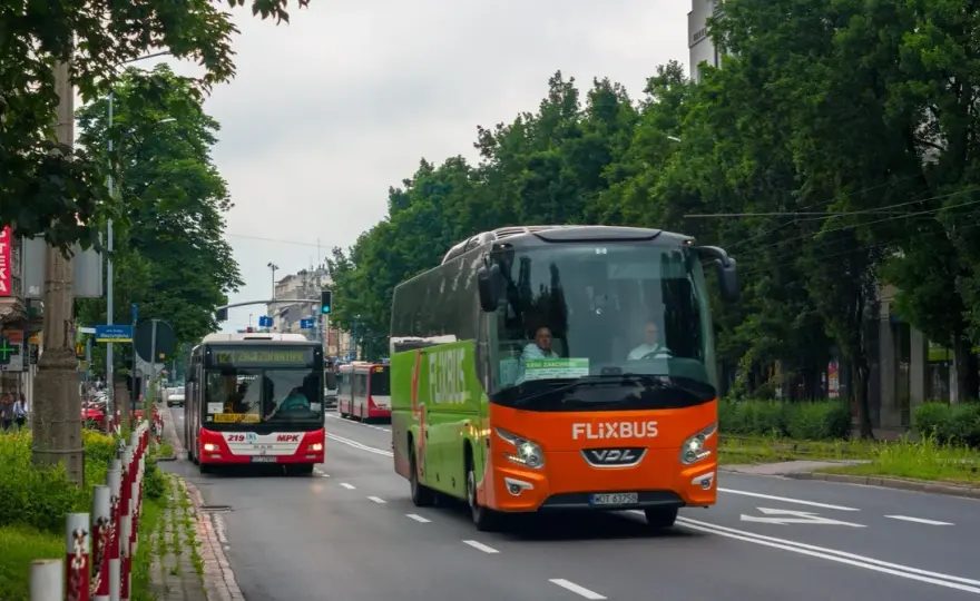 Gdzie zatrzymuje się FlixBus w Gdańsku? Odkryj najlepsze przystanki