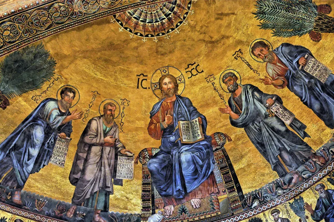 Złota mozaika w bazylice św. Pawła za Murami: Chrystus z apostołami, w tym św. Paweł, nauczający z księgą.