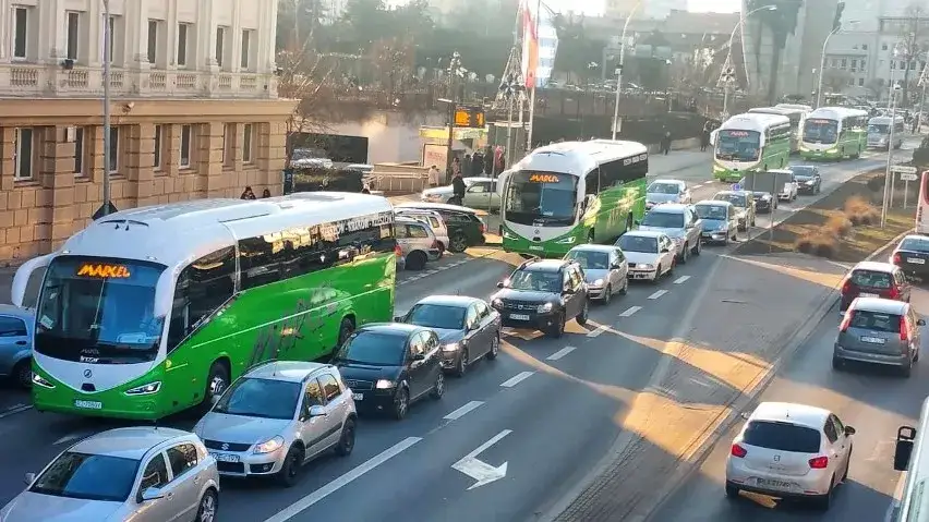 Zdjęcie Gdzie się zatrzymuje marcel w krośnie? Oto kluczowe informacje